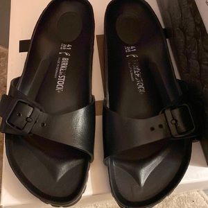 COPY - Classic one-strap sandal, waterproof. Super lightweight size 41 /11